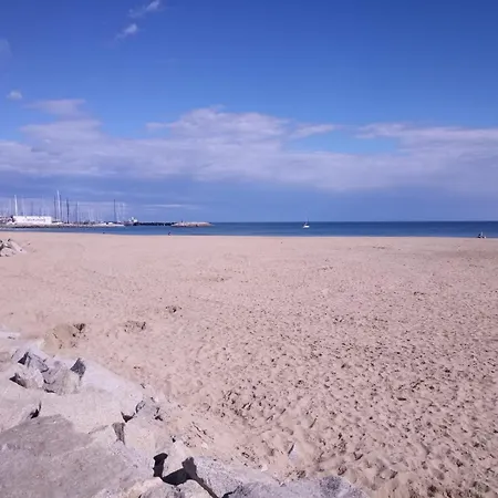 Apartment, Next To The Sea Daire